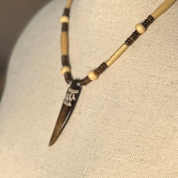 Vintage Bone and Horn Pendant Necklace, Tribal-Inspired Fang Design - Picture 13 of 14